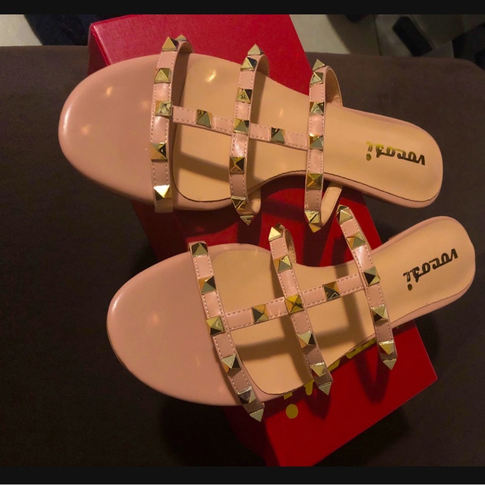 Tan sandals size 8